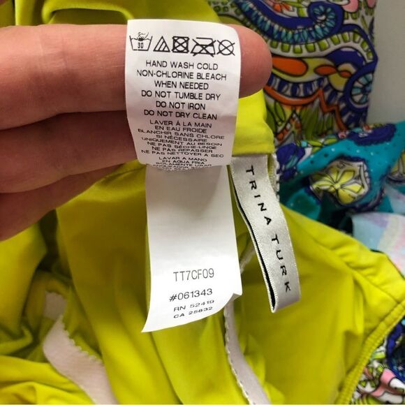 TRINA TURK Ruffle Bandeau One Piece Swimsuit Floral Print Size 8 - Picture 12 of 12